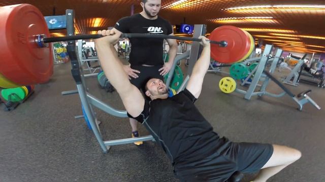 Иван Тараканов жим на наклонной скамье 110 на 15 смотреть онлайн