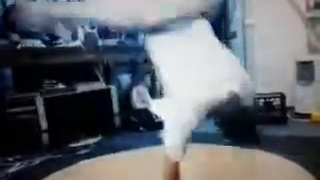 Air flares смотреть онлайн