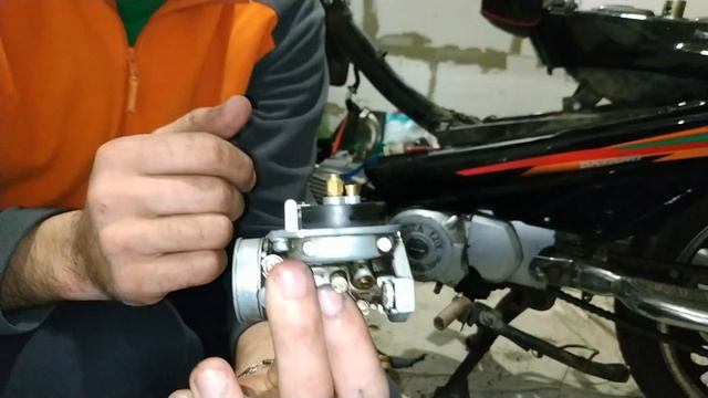 Заливает карбюратор на скутере мопеде мотоцикле смотреть онлайн