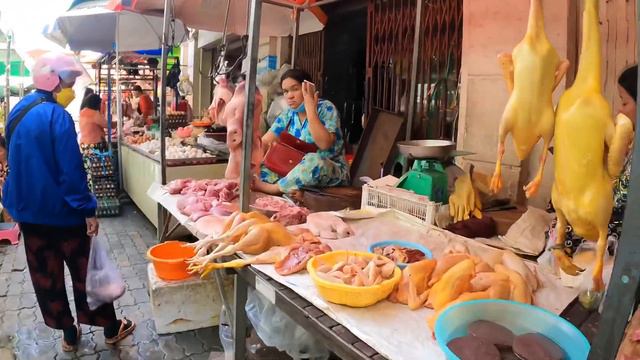 Cambodian Market Street Food - Walk Buying Fresh Fruit, Vegetable & Pork @Boeung Trabek Phnom Penh смотреть онлайн