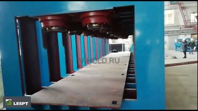Монтаж линии OSB с горячим тактовым прессом 10 метров