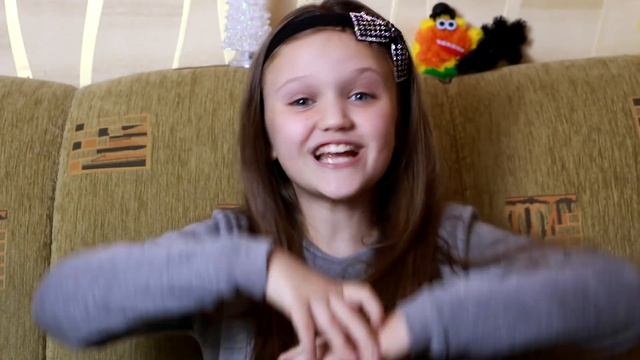 Ксения Левчик открыла секрет и поздравила всех с Рождеством !!! смотреть онлайн