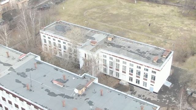 Школа №14. Химки. (DJI mavic 2) смотреть онлайн