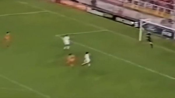 A few career goals from Gaizka Mendieta