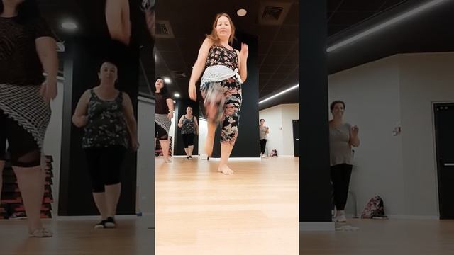 Oriental dance workout. Belly dance // Урок Восточных танцев. Танцы живота. База // שיעור ריקודי בט смотреть онлайн