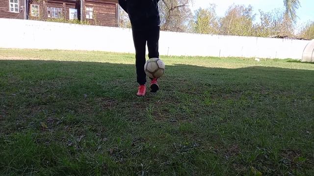 Академия Футбола | Эффективные поднятия мяча ! смотреть онлайн