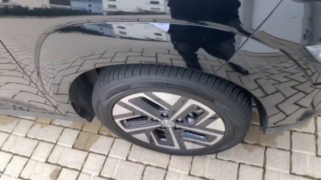 Hyundai Kona E смотреть онлайн