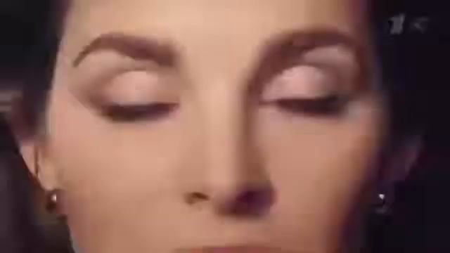 Реклама Максфактор Фолс лэш эффект - Декабрь 2020 смотреть онлайн