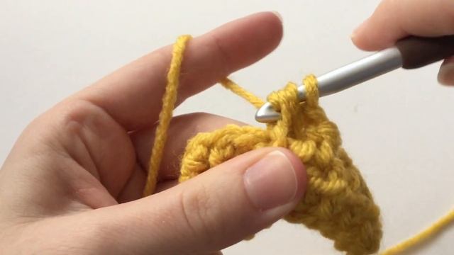 How to Crochet the Crossed Half Double Crochet Stitch (Beginner Tutorial) смотреть онлайн