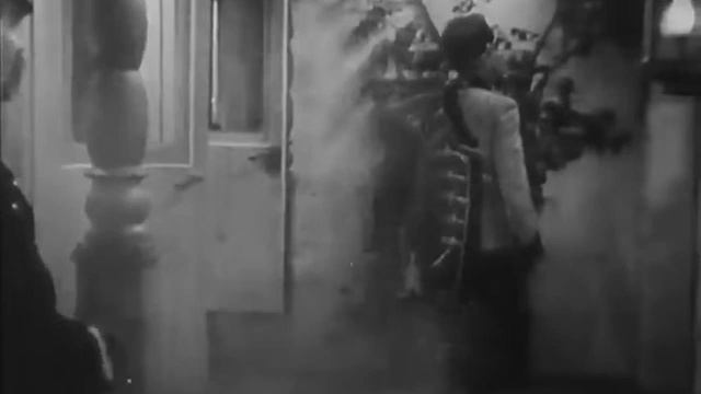 Caravan 1934  Charles Boyer, Loretta Young, Jean Parker