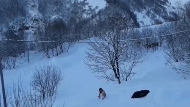 24.12.2021, -14, закаливание, snow bath in Gudauri смотреть онлайн