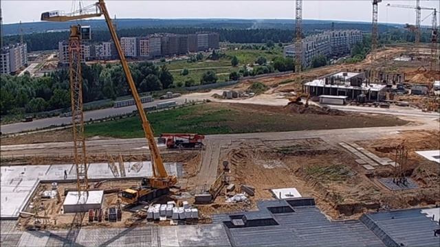 Монтаж башенного крана Potain MDT178. Tower crane assembly. Timelapse смотреть онлайн