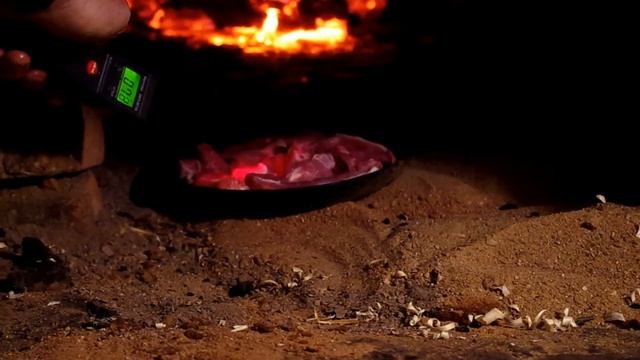 Жарим мясо в русской печи смотреть онлайн