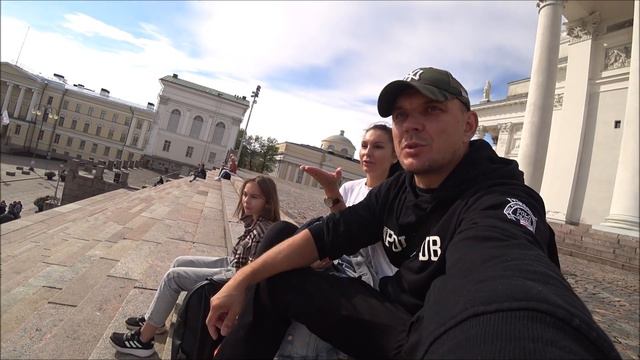 Из деревни в столицу. На поезде 3 часа. Просроченный паспорт. Helsinki смотреть онлайн