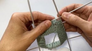 Берет для куклы Паола Рейна