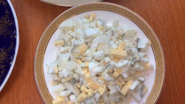 Салат из морской капусты и крабовых палочек. смотреть онлайн