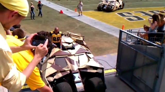 The Dark Knight Rises Batmobiles at Heinz Field смотреть онлайн
