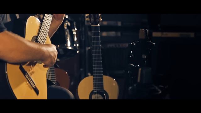 GUITARRA MANUEL RAMÍREZ/ MANUEL RAMÍREZ GUITAR