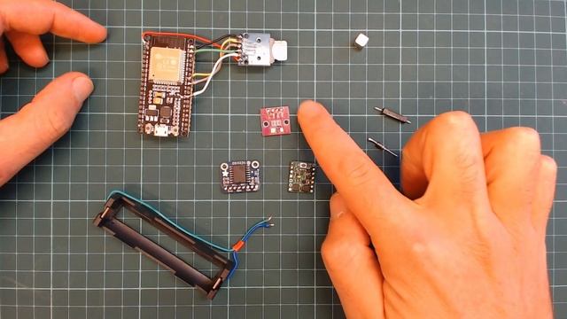 ESP32, SD and WiFi - Download/Upload/Delete SD files using ESP32 microcontroller as a web server смотреть онлайн