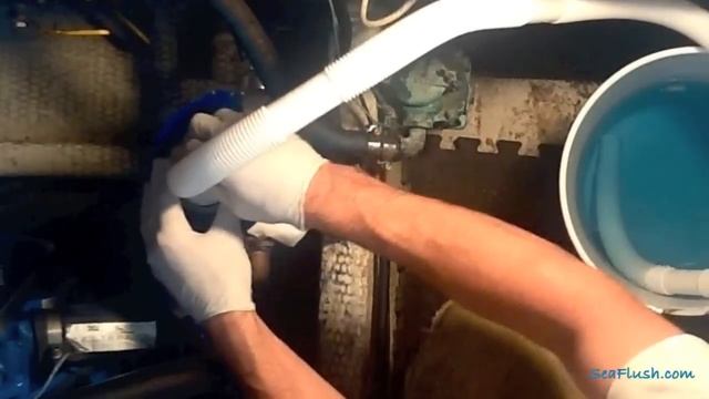 How to Clean a Boat Engine Heat Exhanger using Sea Flush and Barnacle Buster смотреть онлайн