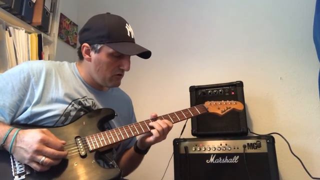 Review: Aria Pro 2 MAD Axe ST 01 HSS made in Korea 1991 test demo смотреть онлайн