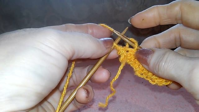 #ШапкаБини Самая простая, простым способом, укороченными рядами, БЕЗ убавления петель на макушке" смотреть онлайн