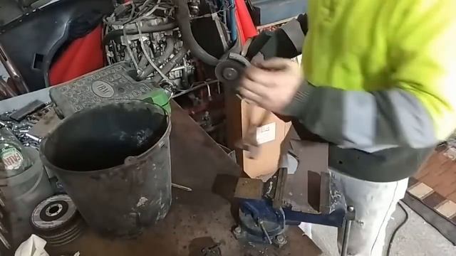 ¡Pasamos de freno de tambor a freno de disco! - NO HOMOLOGABLE смотреть онлайн