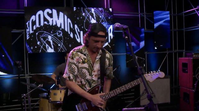 The Cosmic Surfer no Estúdio Showlivre - Ao Vivo смотреть онлайн