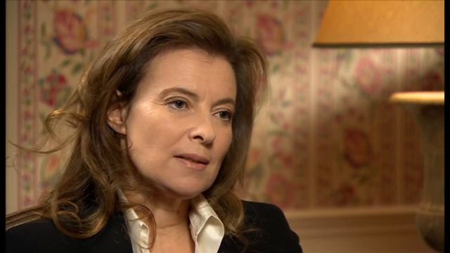 Valérie Trierweiler talks to Newsnight - Newsnight смотреть онлайн