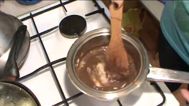 Шоколадно-ореховая паста (Nutella) смотреть онлайн