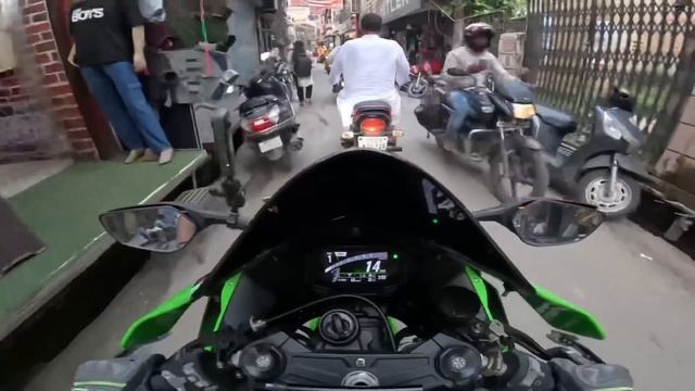 Cute Girls Shocking Reactions To My ZX10R Loud Exhaust | Bunny Helmet | Papa Ki Pari Reactions?? смотреть онлайн