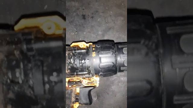 шурупан DeWalt за ремонт готовы платить? смотреть онлайн