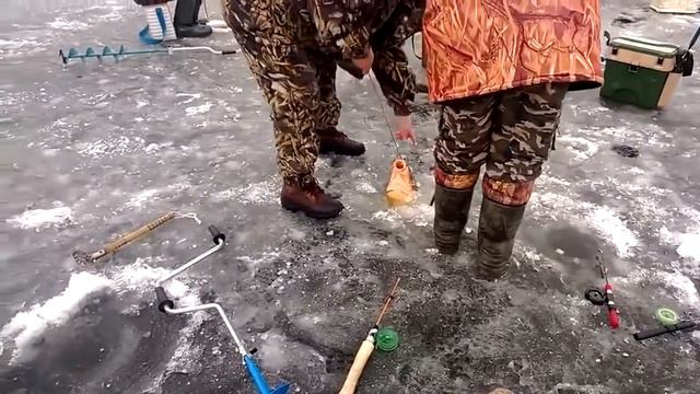 Зимняя рыбалка неожиданный трофей смотреть онлайн