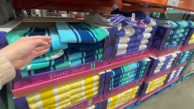 NEW COSTCO SUMMER FINDS | SHOP WITH ME & HAUL | CLOTHING | GROCERY| POOL & BACKYARD FUN! 🕶️⛱️🍉 смотреть онлайн