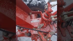 снегоуборщик "мобил-к"к мотоблоку МТЗ с двигателем Вейма 13сил.Видео как выбрасывает снег на 5м.