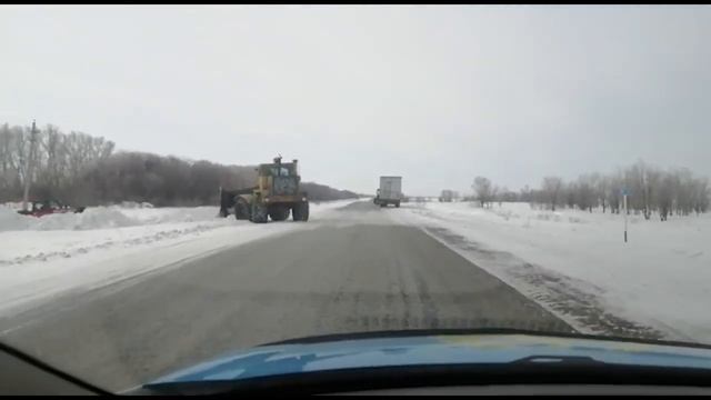 На севере Казахстана Scania вылетела с трассы смотреть онлайн