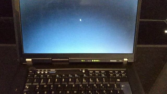 Lenovo ThinkPad R61i Notebook - 7650-E8G смотреть онлайн