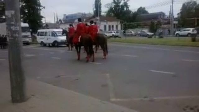 Парадные казаки на конях. г. Краснодар. 14 мая 2017 г. (3) смотреть онлайн