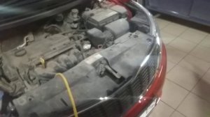 Процесс заправки кондиционера фреоном и замена масла.