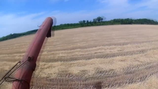 Трактор это не Феррари. Клипы про Трактористов и Трактора смотреть онлайн