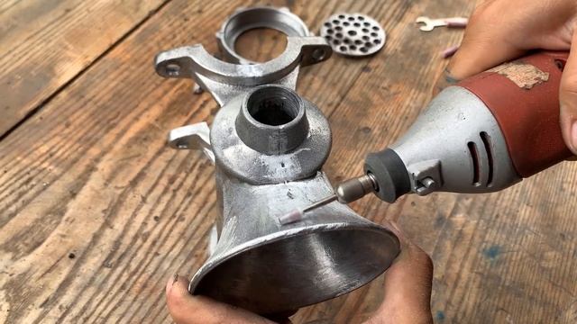 Restoration The Oldest Rusty Old Meat Grinder, Vegetable Grinder Ever//Complete Amazing Restoration смотреть онлайн