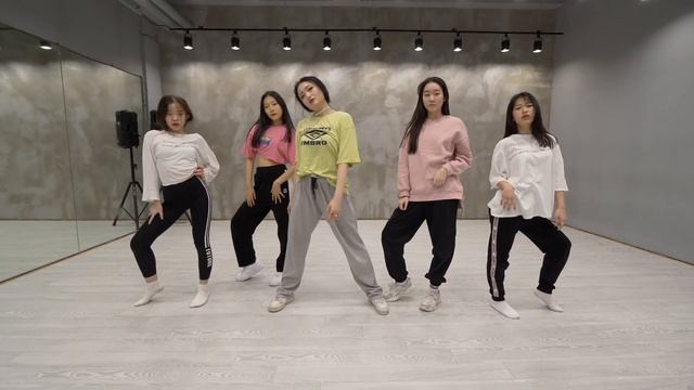 Ariana Grande - 7 rings / Sueme choreography dance смотреть онлайн