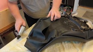 Как самому перетянуть сиденье от квадроцикла или мотоцикла одним куском кожзама? Автоателье.