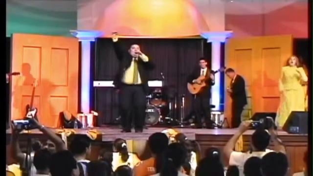 EBENEZER - HUELE A VICTORIA HD.mp4 смотреть онлайн