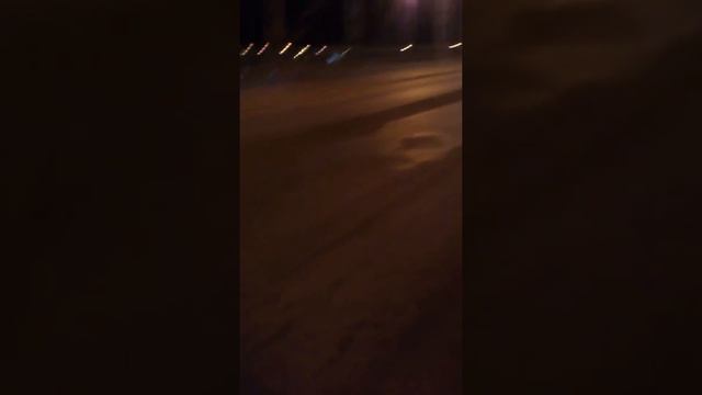 Питер. Ржу не могу. Девочка зимой переходит разведенный мост. Слушаем смотреть онлайн
