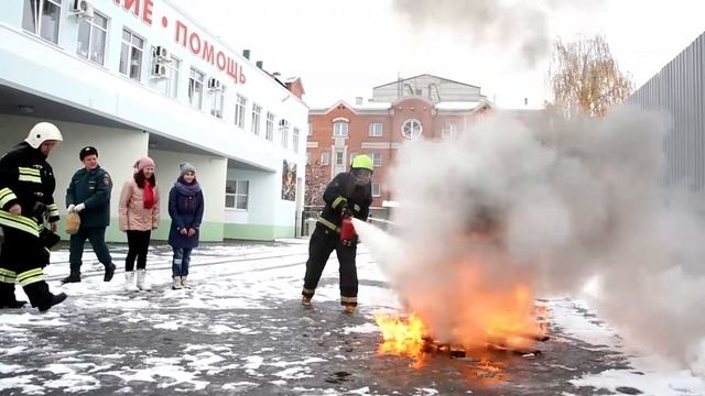 Профессия спасатель МЧС глазами ребенка смотреть онлайн
