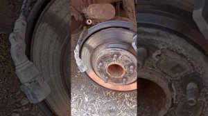 Кия Оптима, замена задних тормозных колодок.....Начало