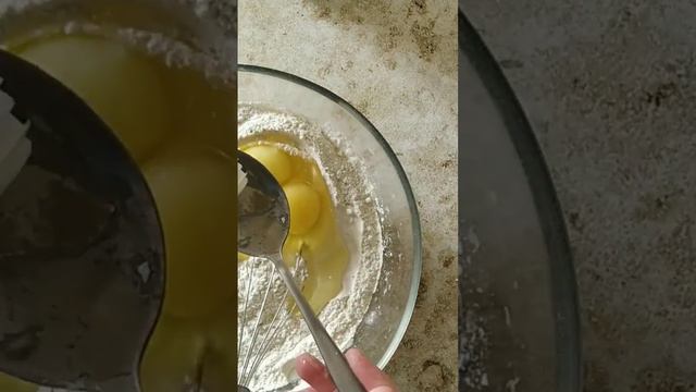 самые простые оладьи. Рецепт 👇#оладьикакпух #оладьинамолоке #завтрак #оладьи #оладьирецепт #панкейк смотреть онлайн