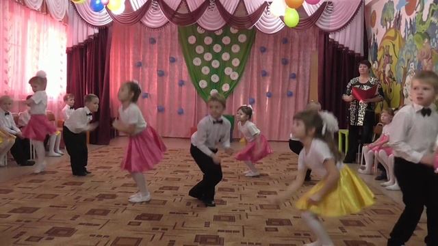 Танец: "Бананамама" смотреть онлайн