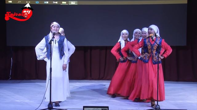 Кыздардын Ха-Ха АКЫЙНЕК айтышуусу. Корсон ичин эзилет!.. смотреть онлайн